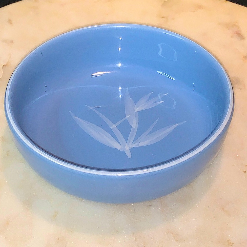 WINFIELD BLUE PACIFIC DESSERT FRUIT APPETIZER BOWL VINTAGE 4 7/8TH IN BAMBOO